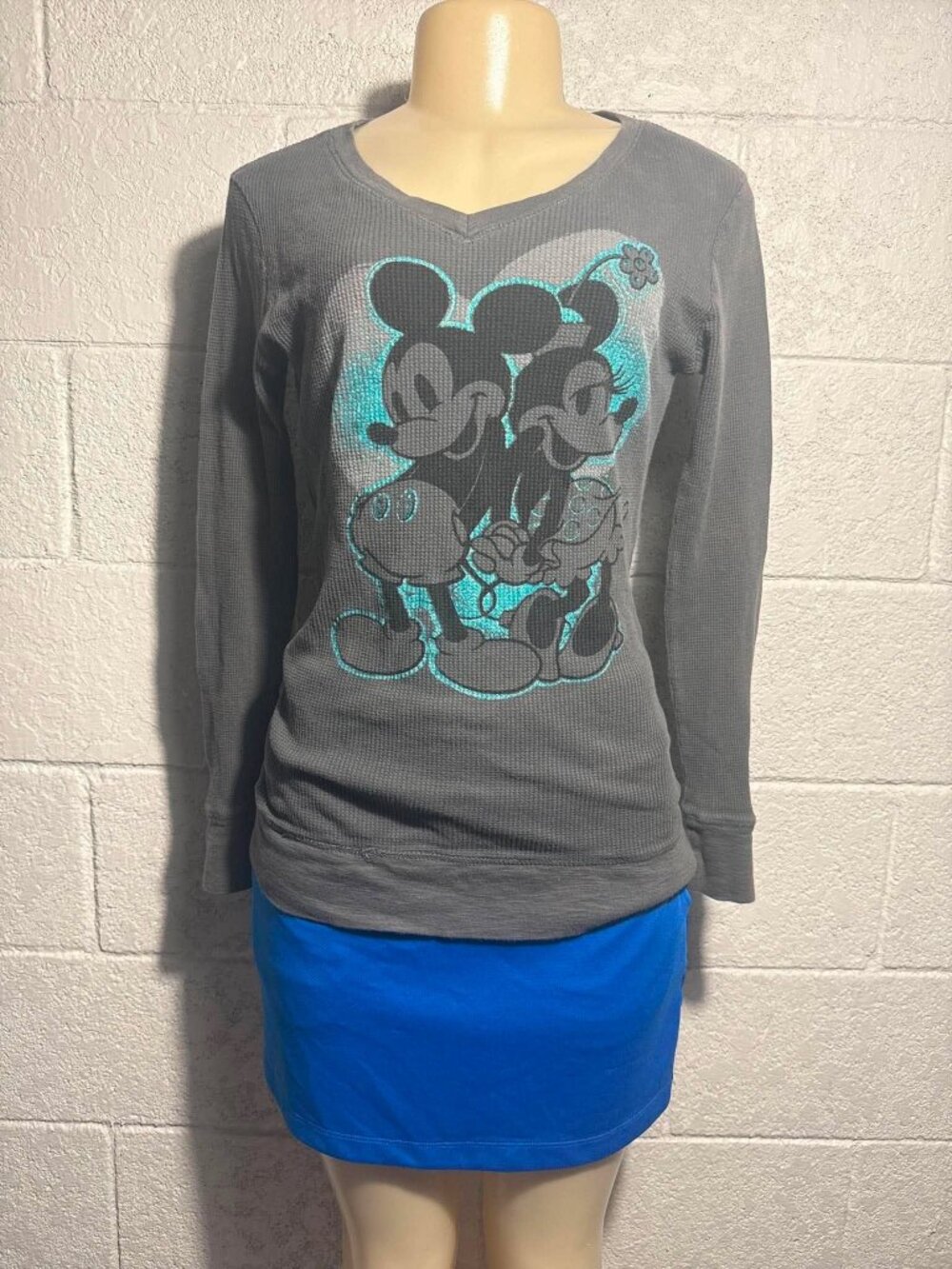 Disney Parks Mickey & Minnie Mouse Thermal Long Sleeve Top Size L